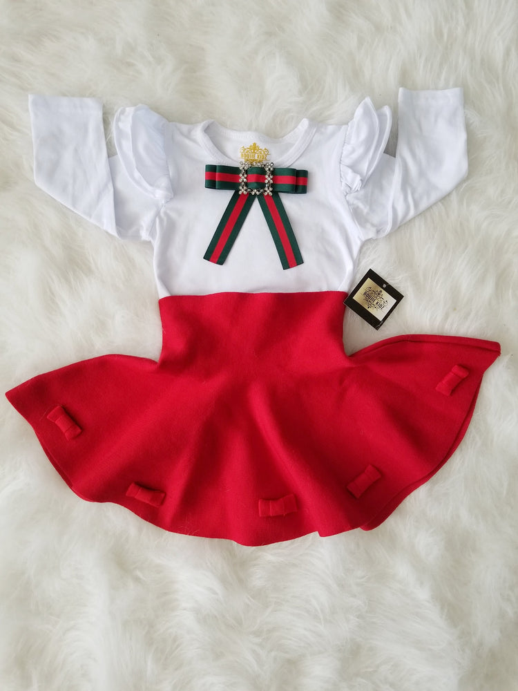 The Charlotte Skirt features five mini bows located at the bottom of the pleat. You can create so many adorable looks for your fashionista little girl with this skirt. Bling it Baby! Select BLING IT to customize your skirt and each bow will get a crystal!